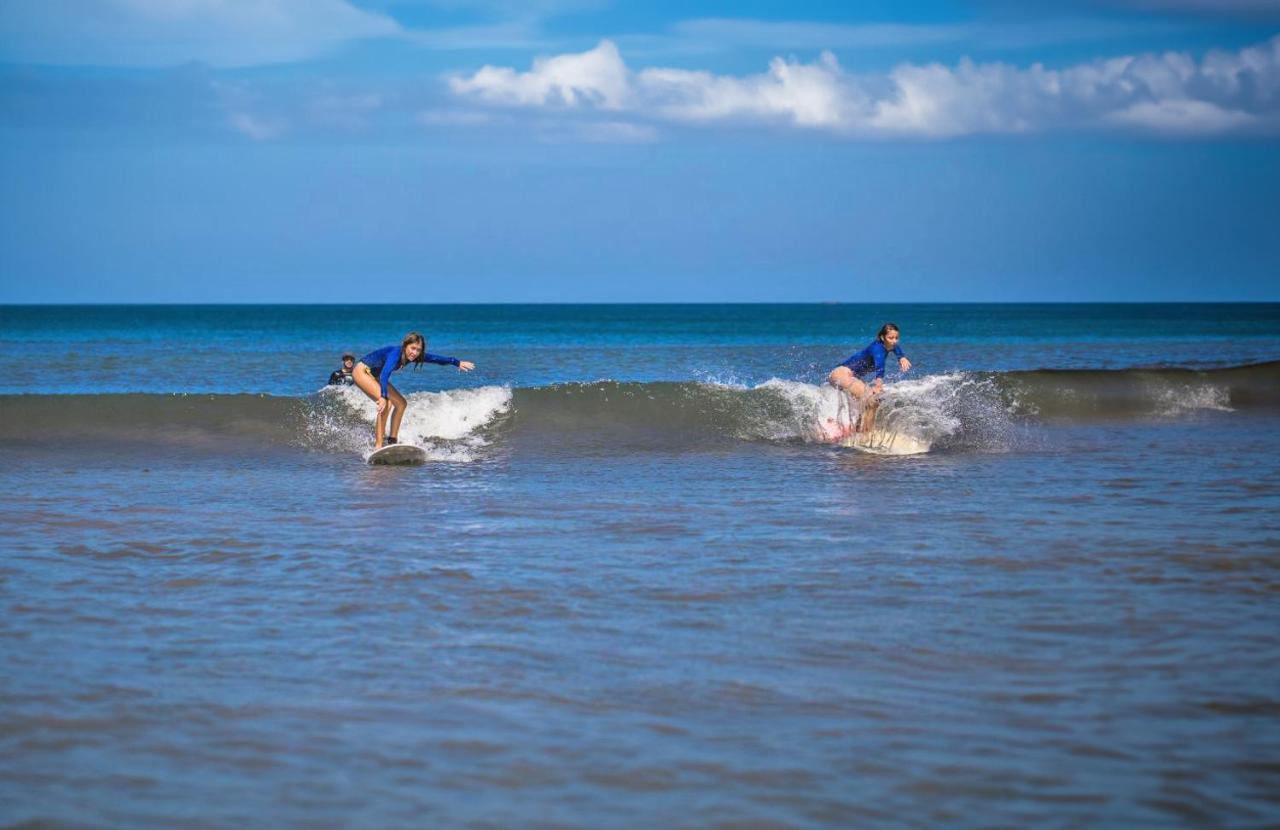 Surf Ranch Tamarindo Hotel Buitenkant foto