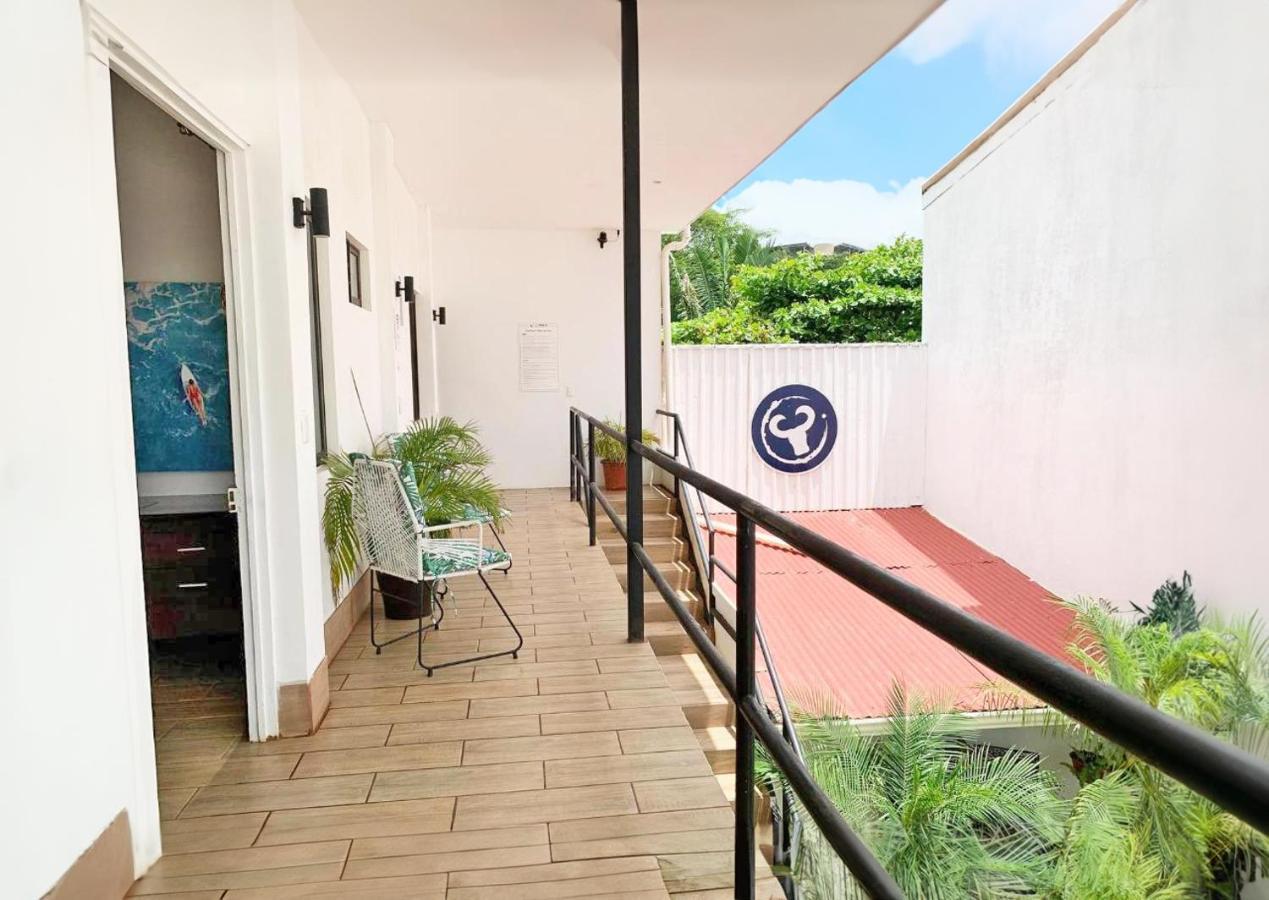 Surf Ranch Tamarindo Hotel Buitenkant foto