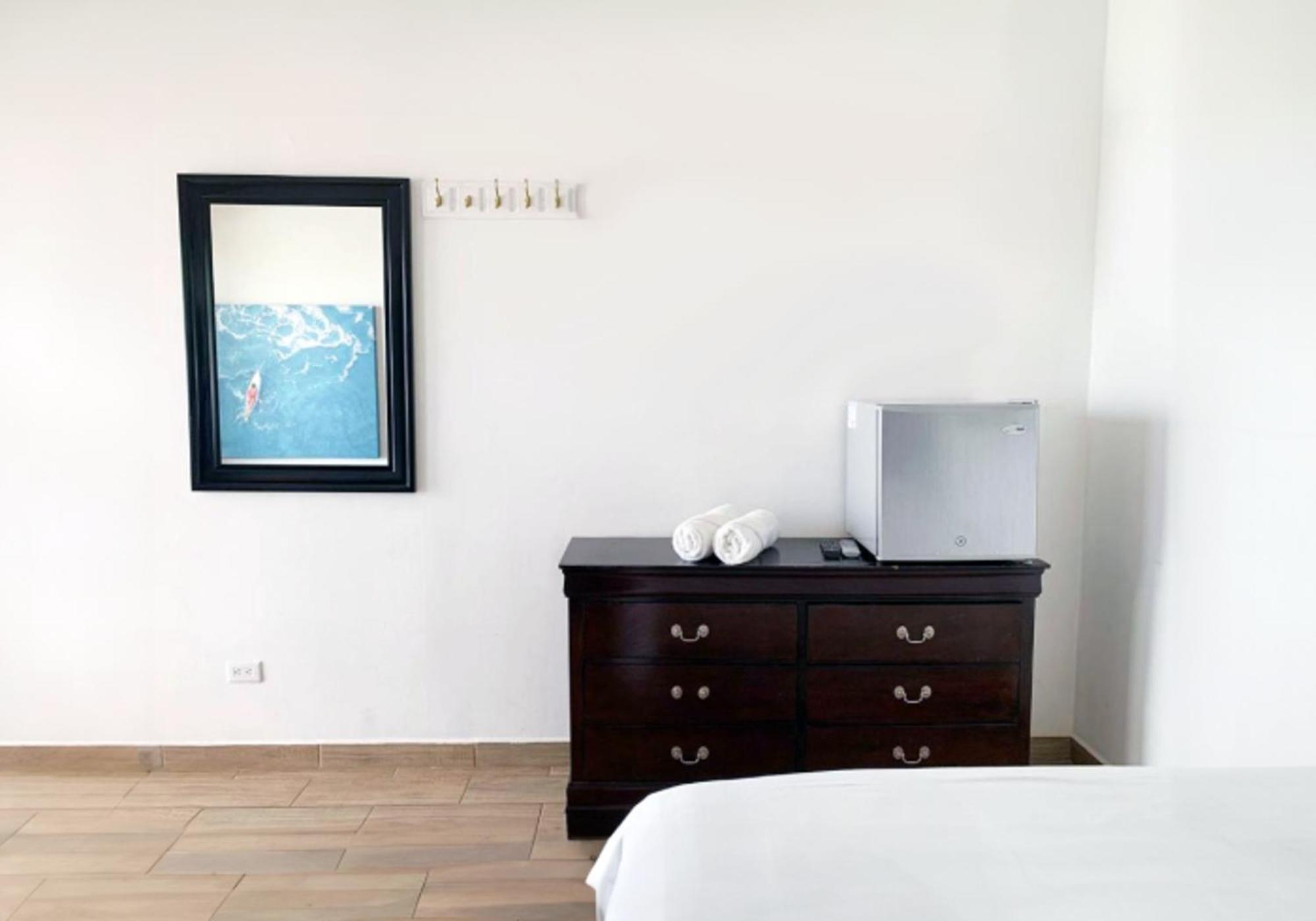 Surf Ranch Tamarindo Hotel Buitenkant foto